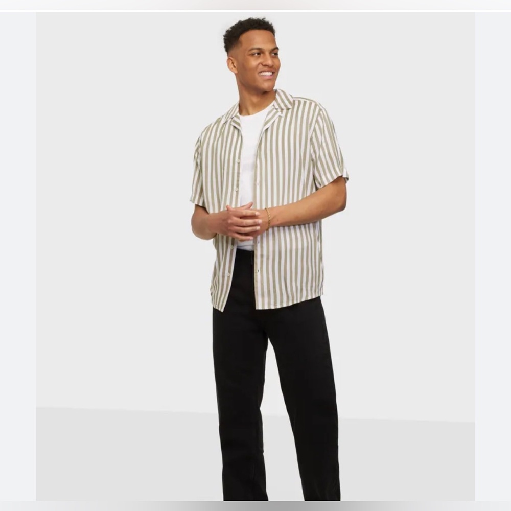 ONLY & SONS Men's Striped Casual Button Down Shirt - Green and White